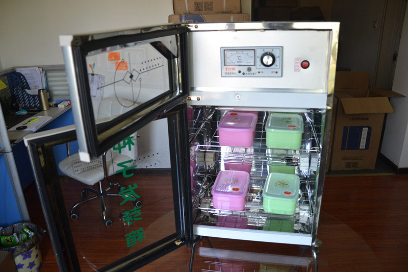 牡丹發(fā)芽難？試試種子發(fā)芽箱！